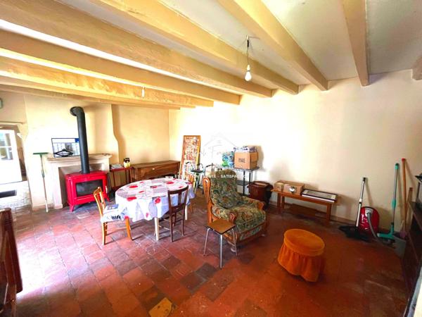 Charmante maison ancienne en pierre rénovée (VIE DE PLAIND PIED)