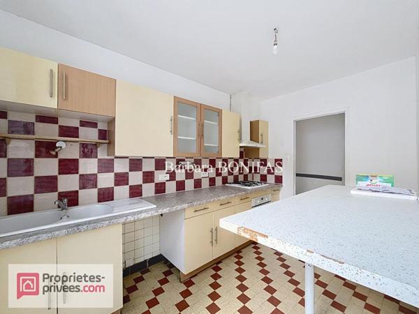 RABASTENS: Immeuble 236 m2