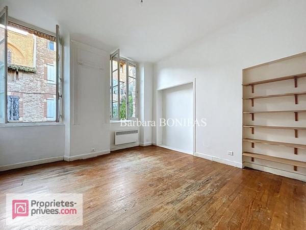 RABASTENS: Immeuble 236 m2