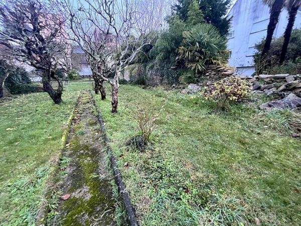 Terrain à vendre |                                       Quimper |                                          402 m²