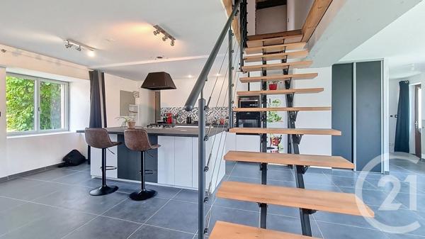 Maison à vendre  6 pièces - 141 m2 VELLEFAUX - 70