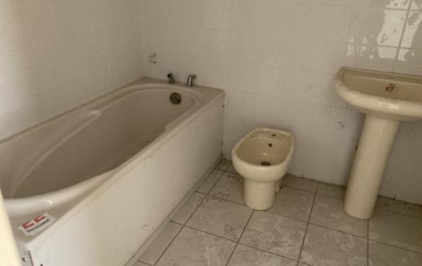 Vente Immeuble avec commerces à rénover Beziers   