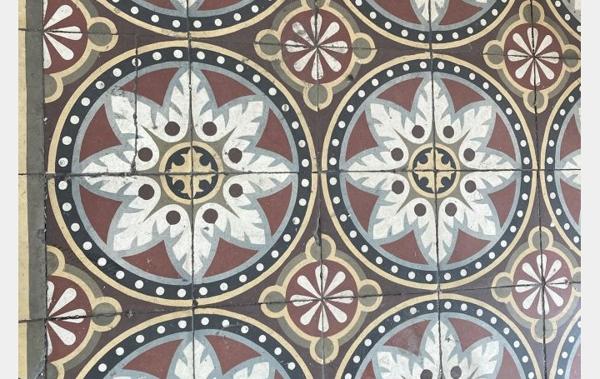 Vente Immeuble avec commerces à rénover Beziers   