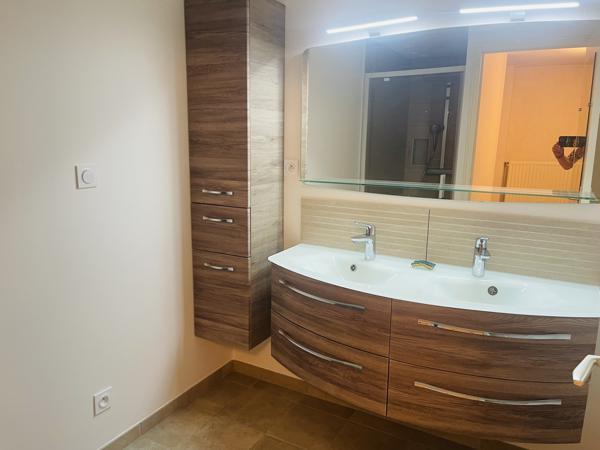 Poitiers (86000) MAISON CONTEMPORAINE