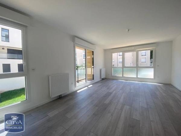Appartement à louer 2 pièces 52.61m² Chartres (28000)