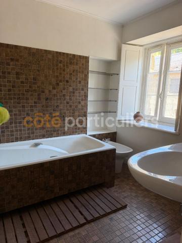 Vente
                Maison166 m² - 6 Pièces -
                    COUTANCES (50200)