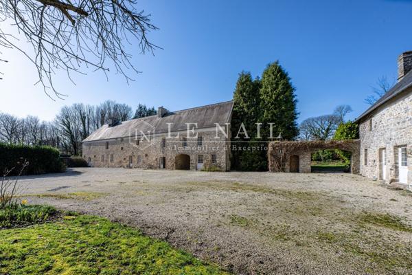 Ferme-manoir du XVIIe siècle à proximité de Coutances ( Manche)