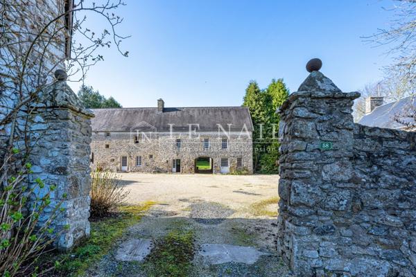 Ferme-manoir du XVIIe siècle à proximité de Coutances ( Manche)