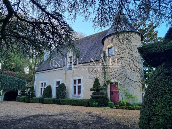 Manoir du XVe siècle dans la Vallée de Ronsard