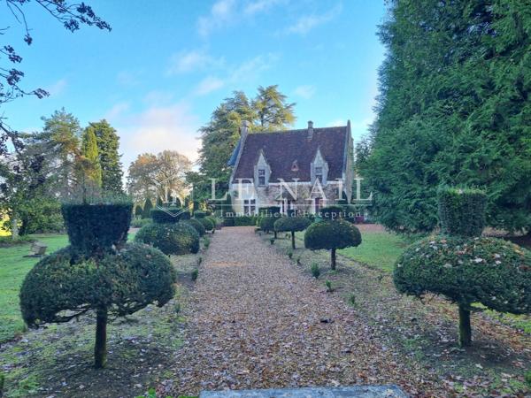 Manoir du XVe siècle dans la Vallée de Ronsard