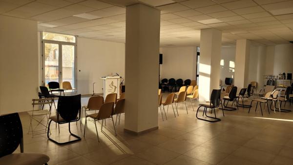 Location / Local Commercial