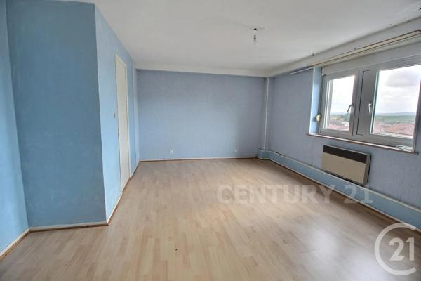 Appartement à vendre  4 pièces - 125,62 m 2   MORHANGE  - 57