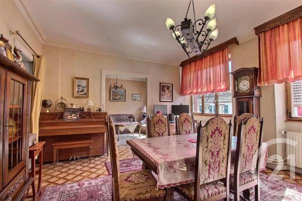 Immeuble à vendre  154 m 2   NIEDERBRONN LES BAINS  - 67