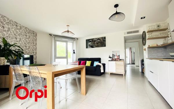 Appartement à vendre    3 pièces • 61,30 m2 Pierre-Bénite