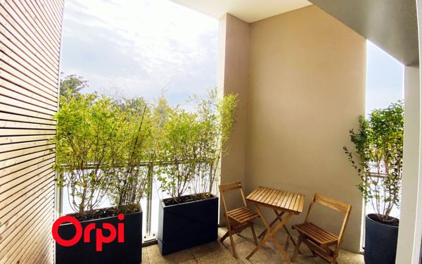 Appartement à vendre    3 pièces • 61,30 m2 Pierre-Bénite