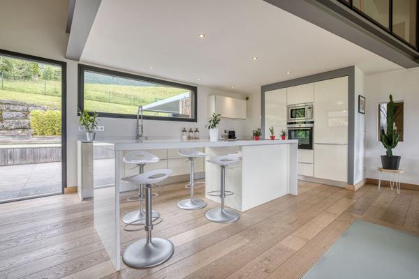 Vente Maison de luxe Saint-Jorioz 6 Pièces 196 m²