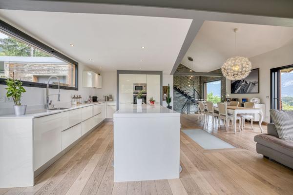 Vente Maison de luxe Saint-Jorioz 6 Pièces 196 m²