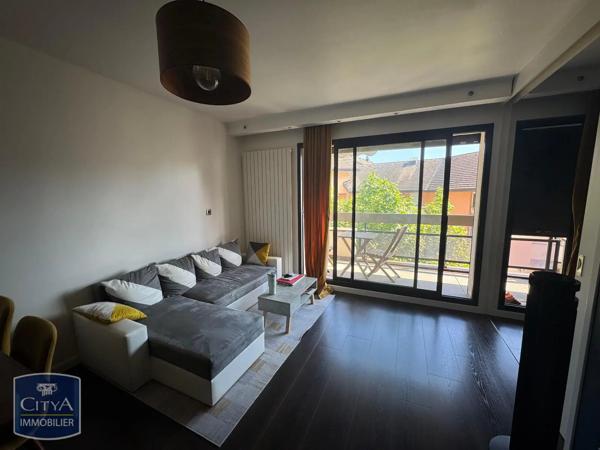 Appartement à louer 2 pièces 47.81m² Divonne-les-Bains (01220)