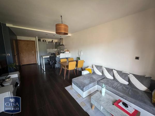 Appartement à louer 2 pièces 47.81m² Divonne-les-Bains (01220)