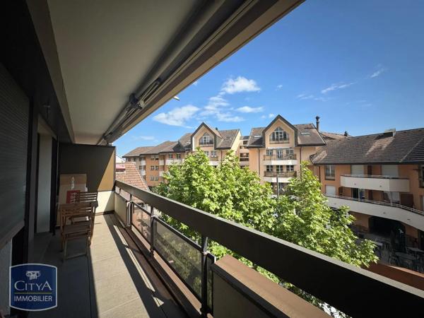 Appartement à louer 2 pièces 47.81m² Divonne-les-Bains (01220)