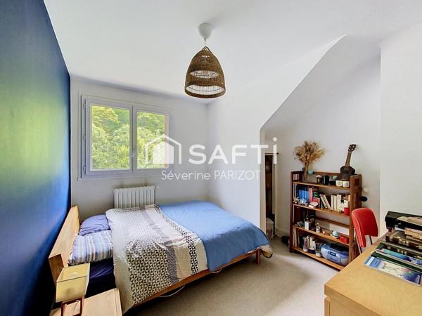 Quartier calme - Sous sol total - 5 chambres
