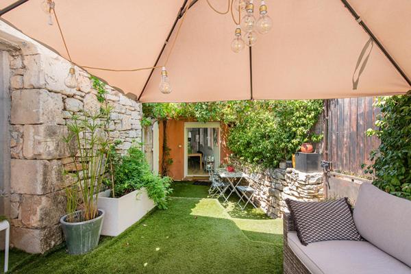 Maison de village avec terrasse