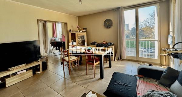 À vendre Appartement 4 pièces 69 m² - Pierrelatte 26700