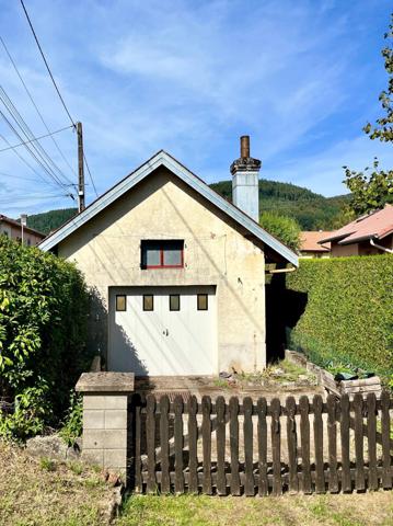 Maison avec dépendance et beau potentiel