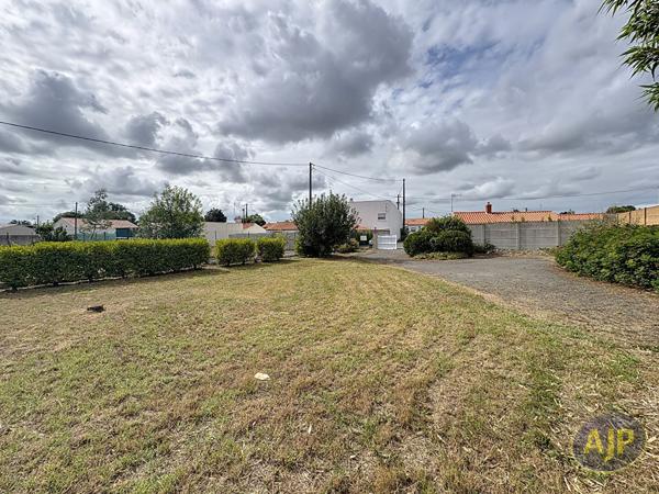 Vente terrain Challans : 74 900 € - AJP Immobilier Challans