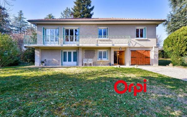 Maison à vendre    7 pièces • 184 m2 Écully