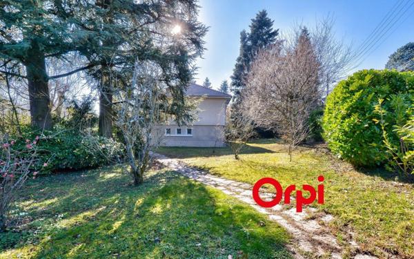 Maison à vendre    7 pièces • 184 m2 Écully