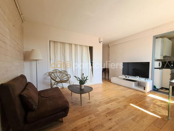 Vente
                Appartement46 m² - 2 Pièces -
                    SAINT GERMAIN EN LAYE (78100)