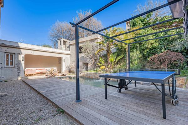 Mougins Centre (Tournamy) / à vendre Propriété de charme avec dépendance, piscine et double garage