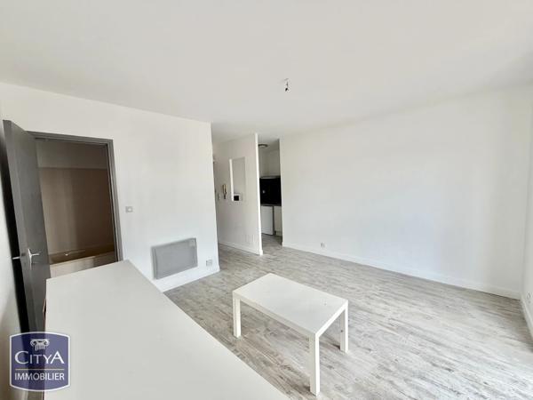 Appartement à vendre 1 pièce 23.92m² Carcassonne (11000)