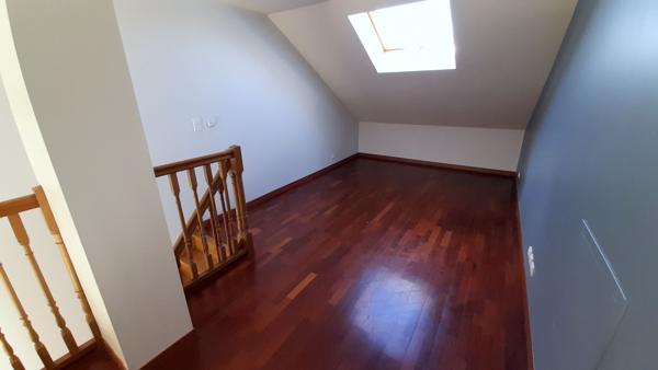Location
                Maison95,2 m² - 5 Pièces -
                    STE JULIETTE SUR VIAUR (12120)