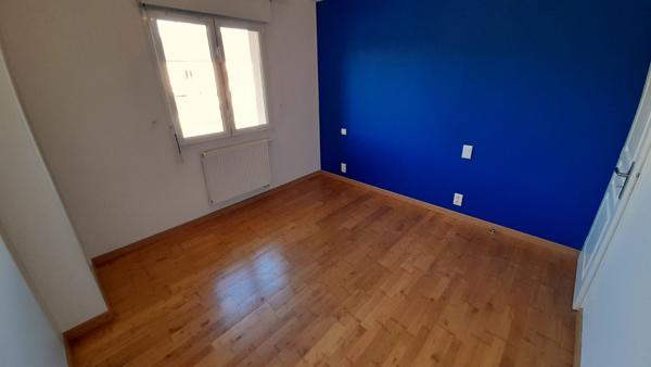 Location
                Maison95,2 m² - 5 Pièces -
                    STE JULIETTE SUR VIAUR (12120)