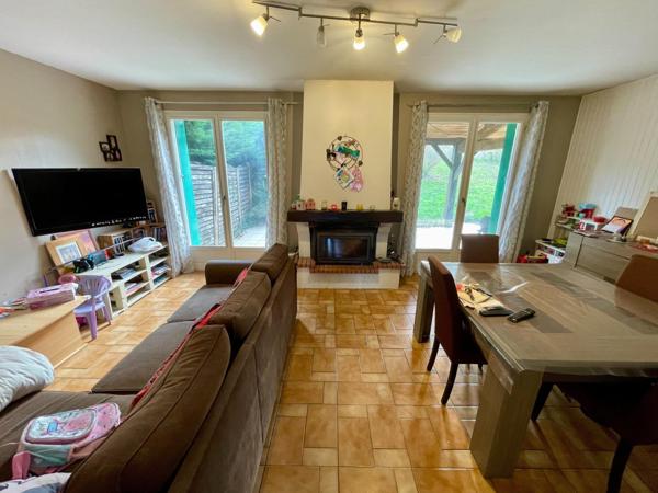 Maison de ville au calme, idéal pour premier investissement