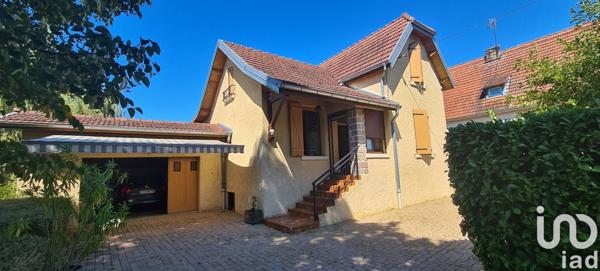 Maison de village 4 pièces de 106 m² à Corre (70500)