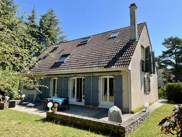 Maison à vendre 465 000 € Vauréal 8 p 157 m² DPE D
