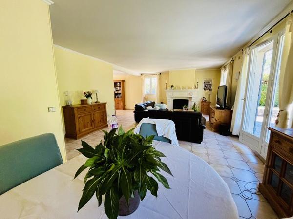Maison à vendre 465 000 € Vauréal 8 p 157 m² DPE D