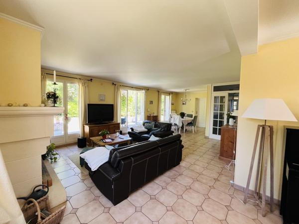Maison à vendre 465 000 € Vauréal 8 p 157 m² DPE D