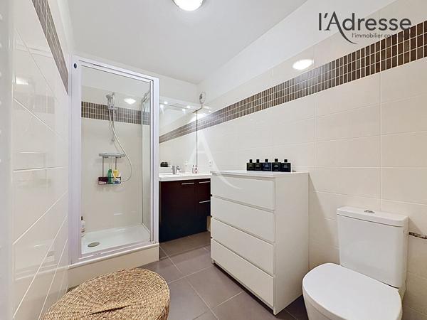 PUTEAUX/ République - Studio 29m² - 1 Parking