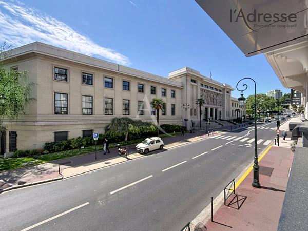 PUTEAUX/ République - Studio 29m² - 1 Parking
