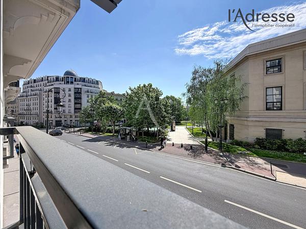 PUTEAUX/ République - Studio 29m² - 1 Parking