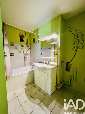 Location appartement 3 pièces 52 m² Bagnols-sur-Cèze