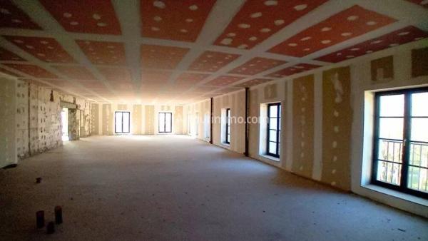 Vente                                                      Immeuble
                        
                     20 pièces                      639 m2                     à Castres