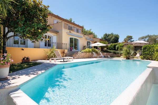 Magnifique villa familiale - Vue dégagée