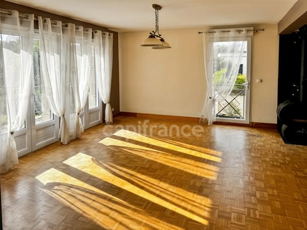 LE RELECQ-KERHUON - Maison familiale de 112 m2 sur un terrain de 1000 m2