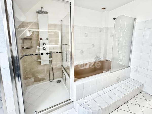 LE RELECQ-KERHUON - Maison familiale de 112 m2 sur un terrain de 1000 m2