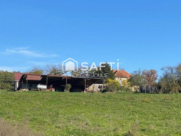 Corps de Ferme à Ste CROIX : 2 Maisons (96 m² & 50 m²), 427 m² bâtiments agricoles & 140  m² de dépendances